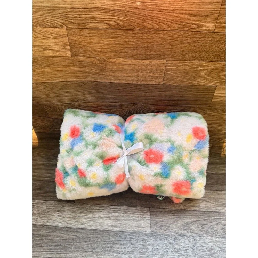 Pillowfort Spring Floral Faux Fur Throw Blanket 50x60 Kids No Label